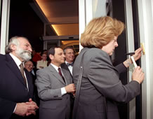 Hague Mezuzah